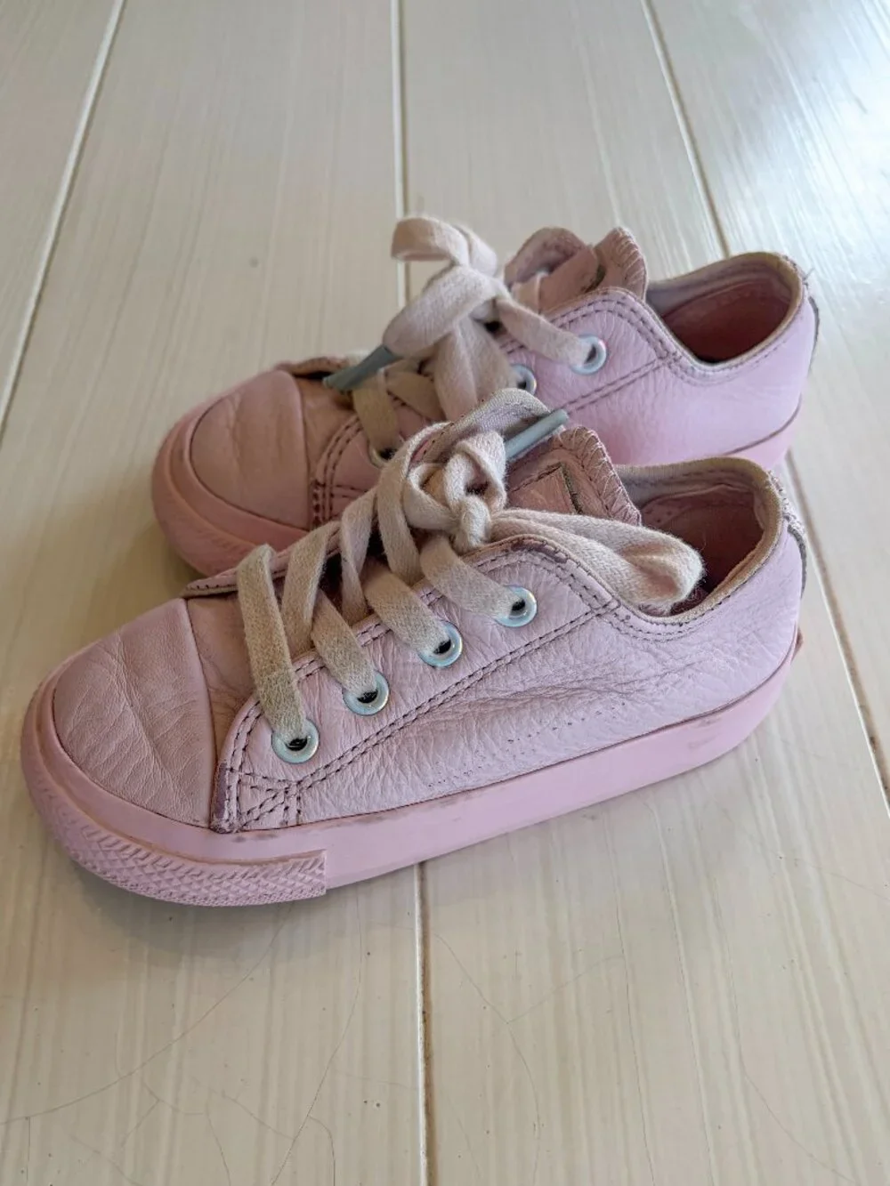 Converse All Stars Pink Leather Lace Up Toddler Sneakers | US 7